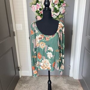 Floral Green Women's Top Size L